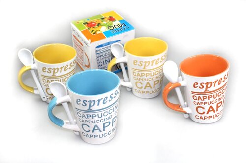 Trendige Keramiktasse mit Löffel,